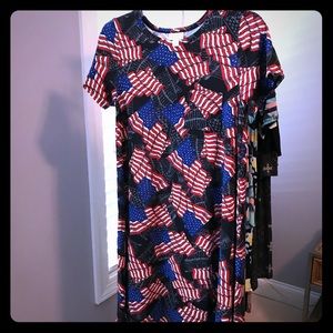 XS LULAROE CARLY- AMERICANA COLLECTION!